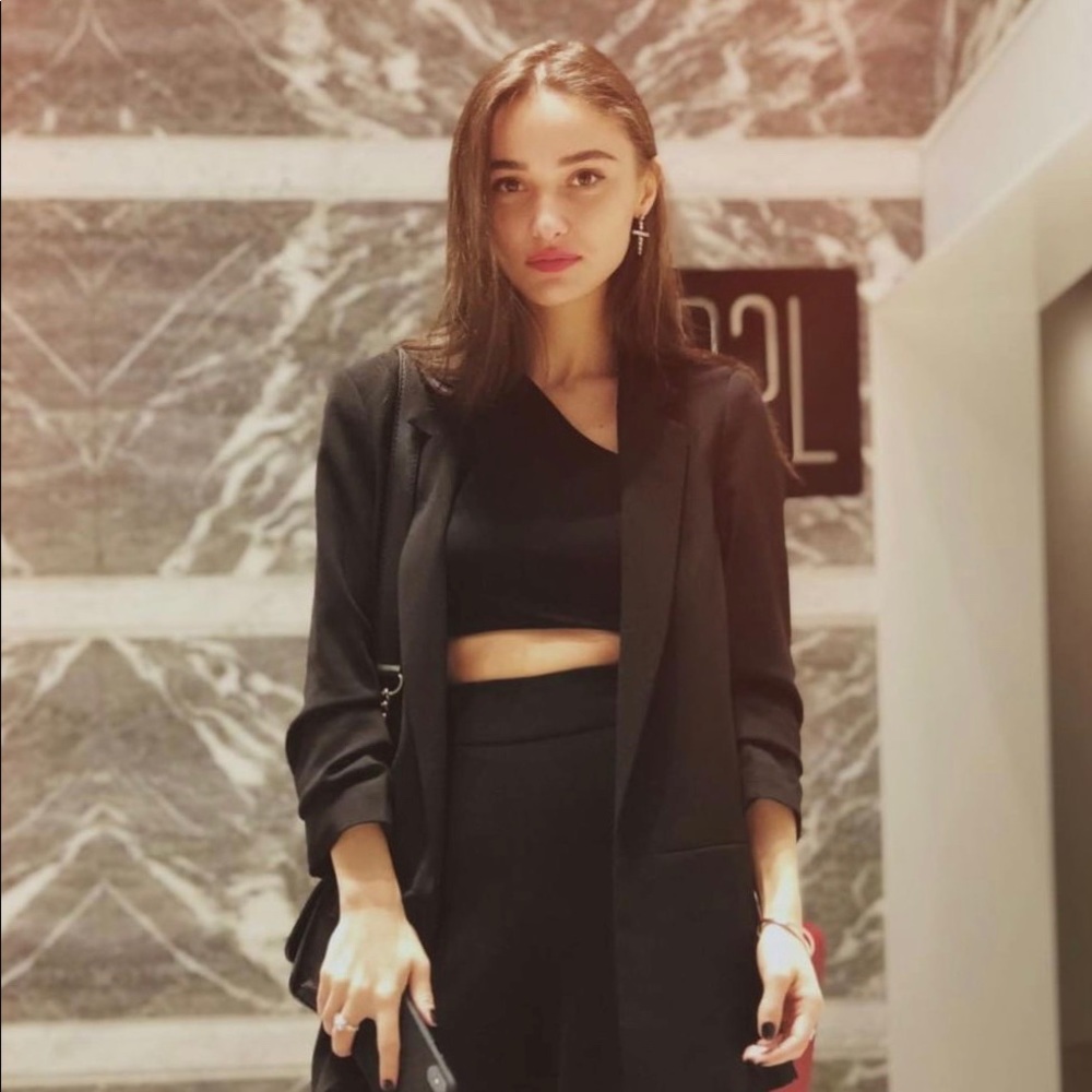 Meet your Posher, Anna